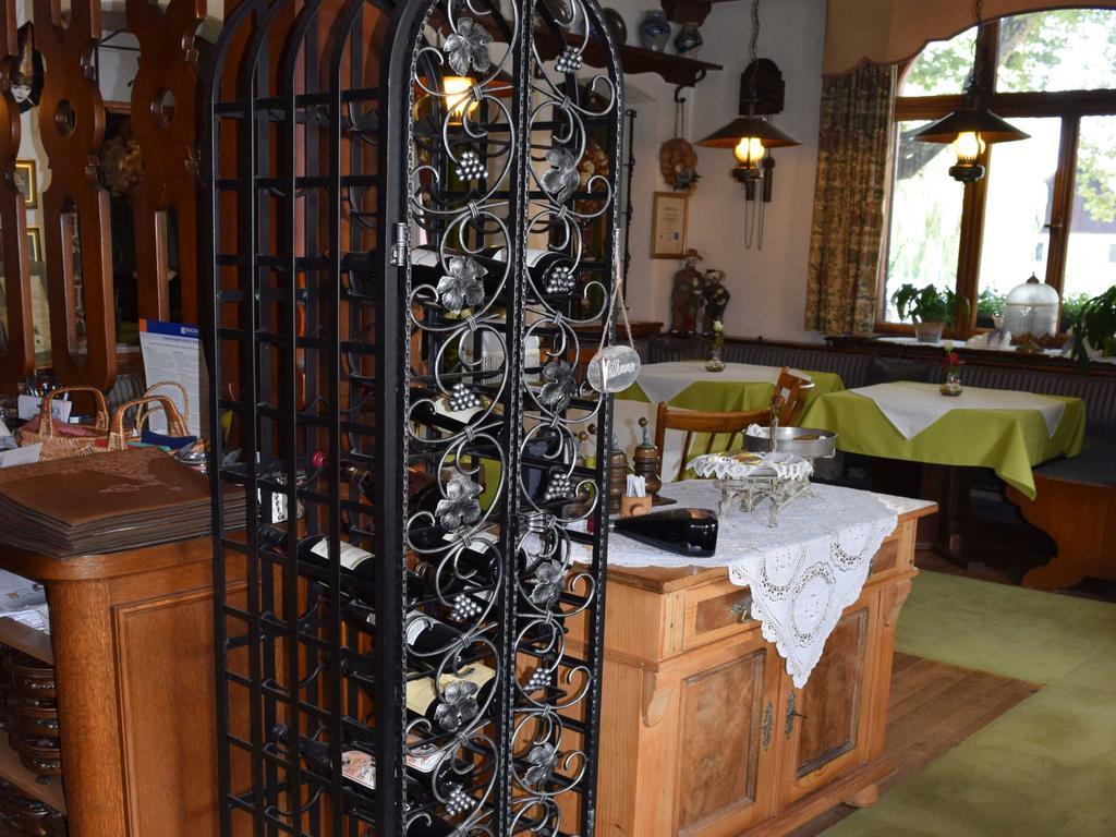 האסלאך אים קינזיגטאל Hotel-Restaurant Ochsen מראה חיצוני תמונה