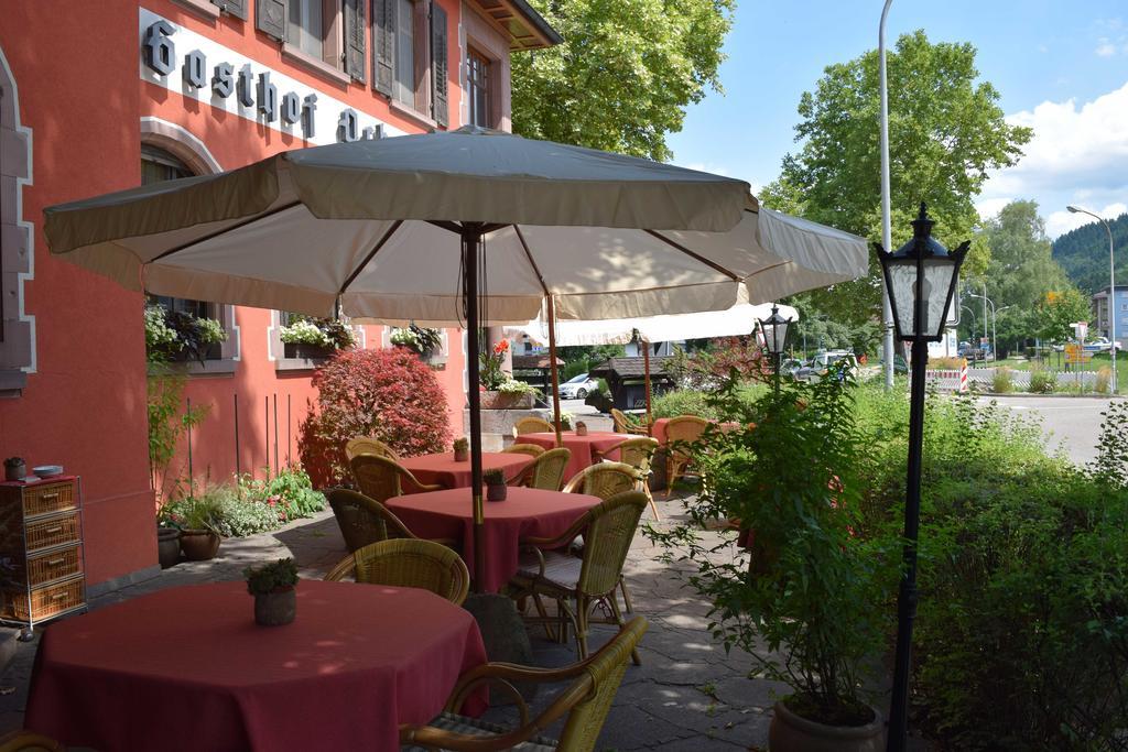 האסלאך אים קינזיגטאל Hotel-Restaurant Ochsen מראה חיצוני תמונה